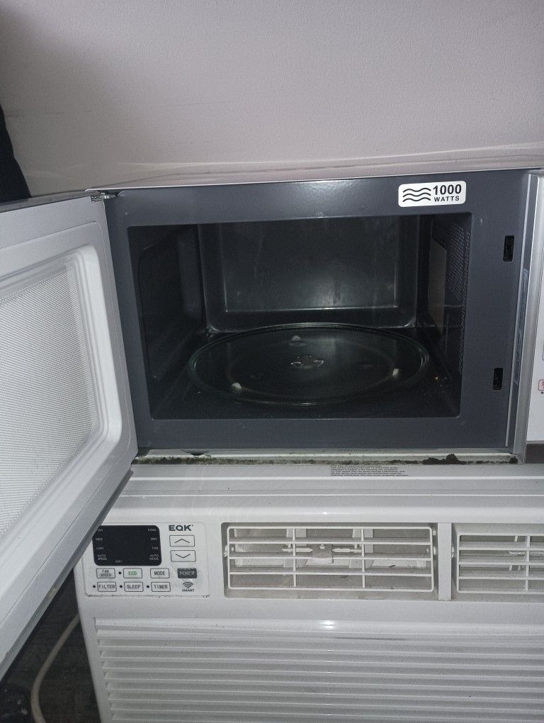 Fiberwear Microwave.. Silver,Grey And White