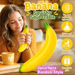 Squeezy Split — Slow-Rise Banana Sensory Toy