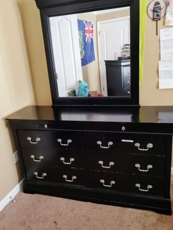 Dresser with mirror and tall dresser
