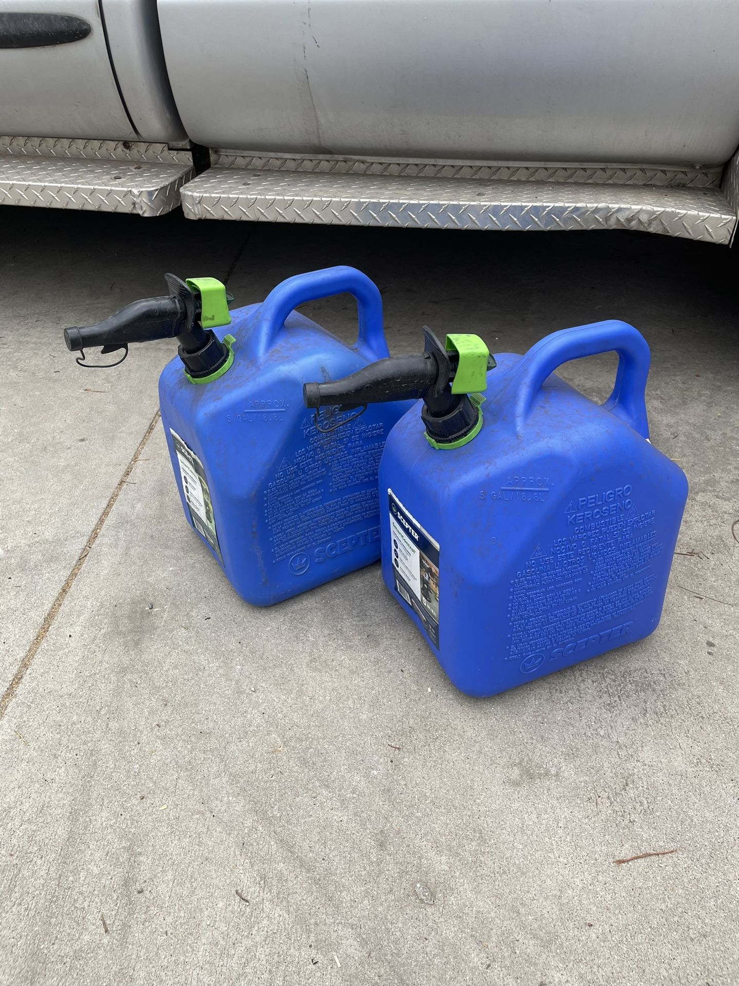 Kerosene/diesel Fuel Cans 5 Gal