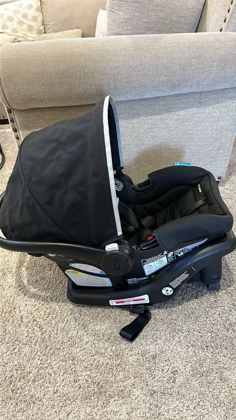Graco SnugRide 35 Lite Infant Car Seat