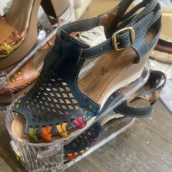 Shoes Size 8 Used 