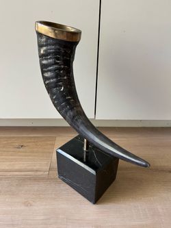 Maitland Smith Horn Sculpture Statue Decor Marble Base