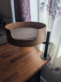 Desk Nest perch for cats - walnut
