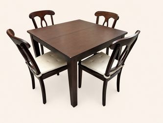 World Market Dinning Table