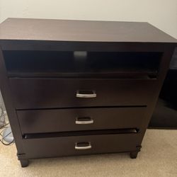 Bedroom TV Stand/Dresser