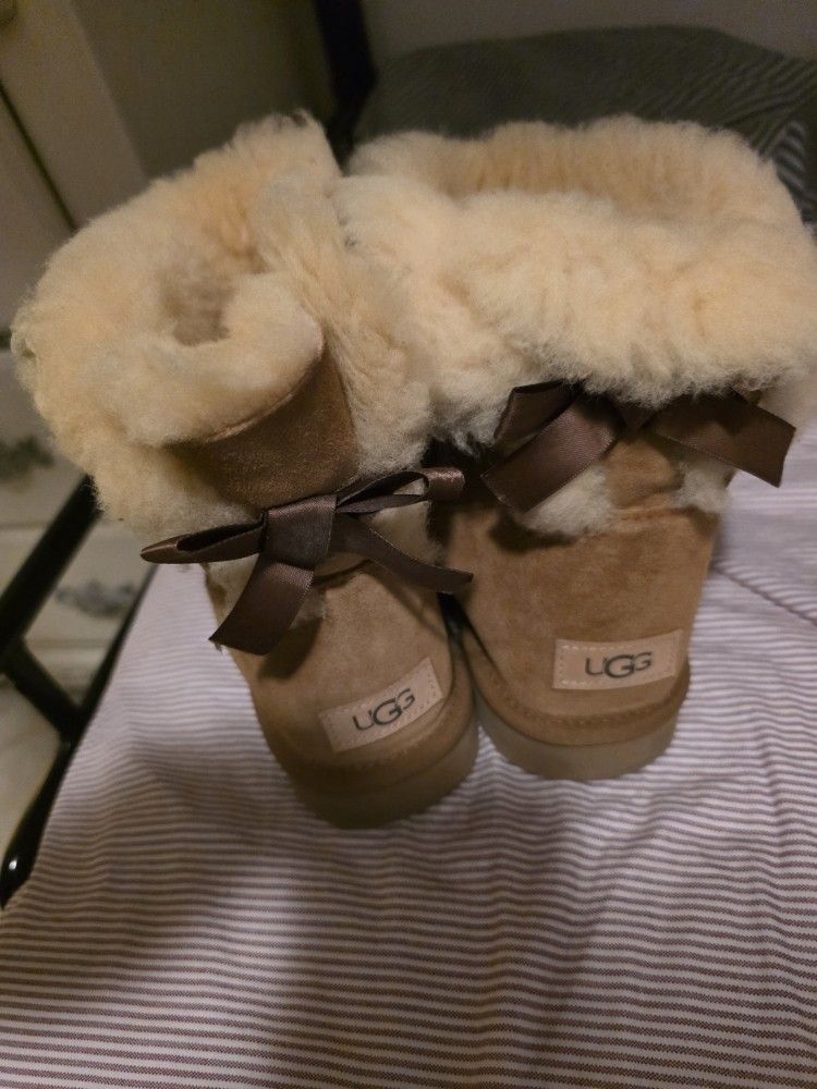 Boots Uggs