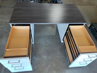 Steelcase modern freestanding desk 30”Dx60Wx29H