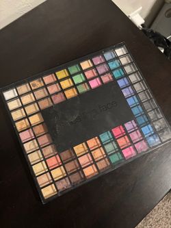 New Large 100-Color Eyeshadow Palette – Bright, Neutral & Shimmer Shades