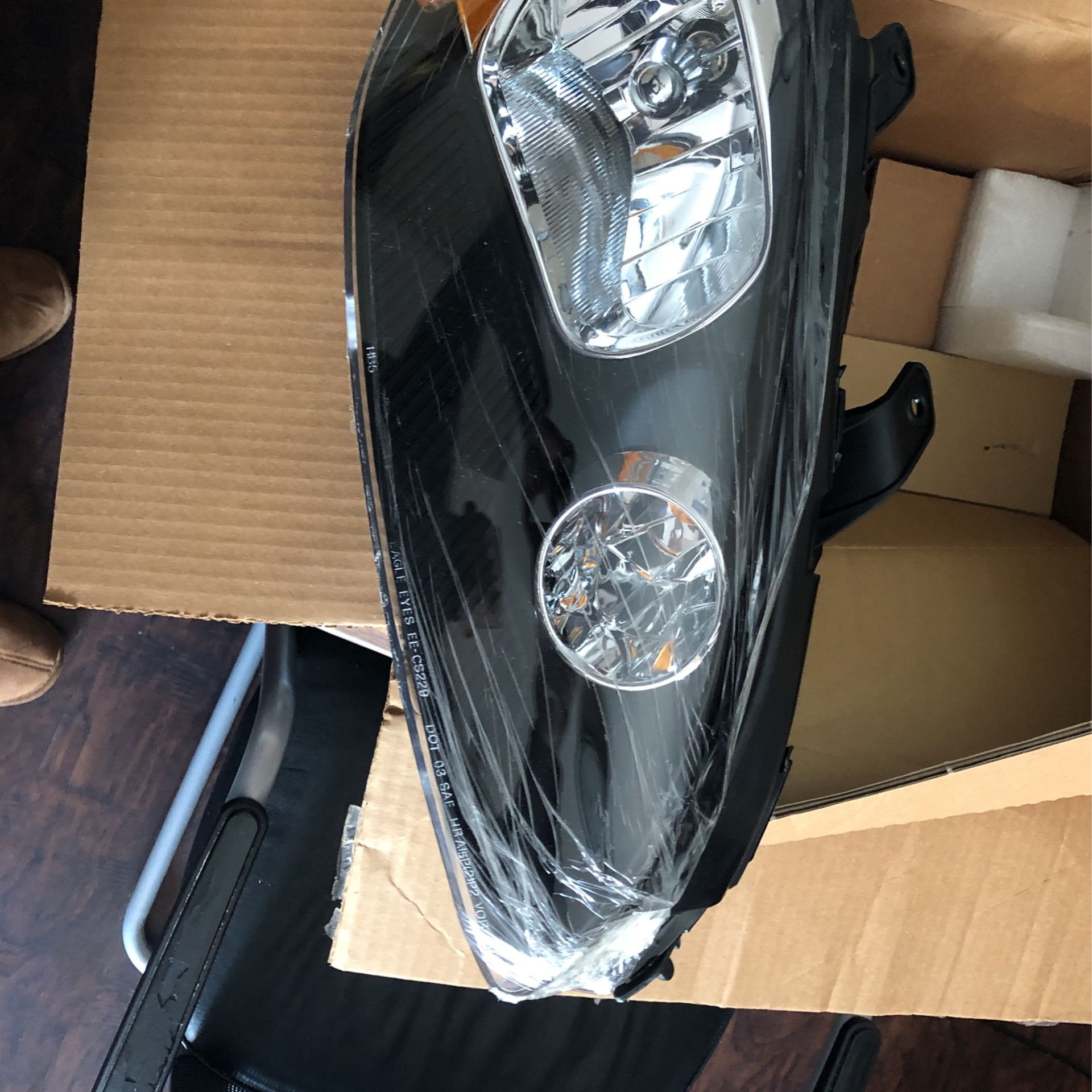 Eagle Eye Part# CS229-B101 R Headlight Assymbly