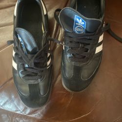 Tenis  Adidas  Samba   9. 1/2.  De Hombre. Usados. 2 Veses.  Limpios  En Buenas Condiciones. 
