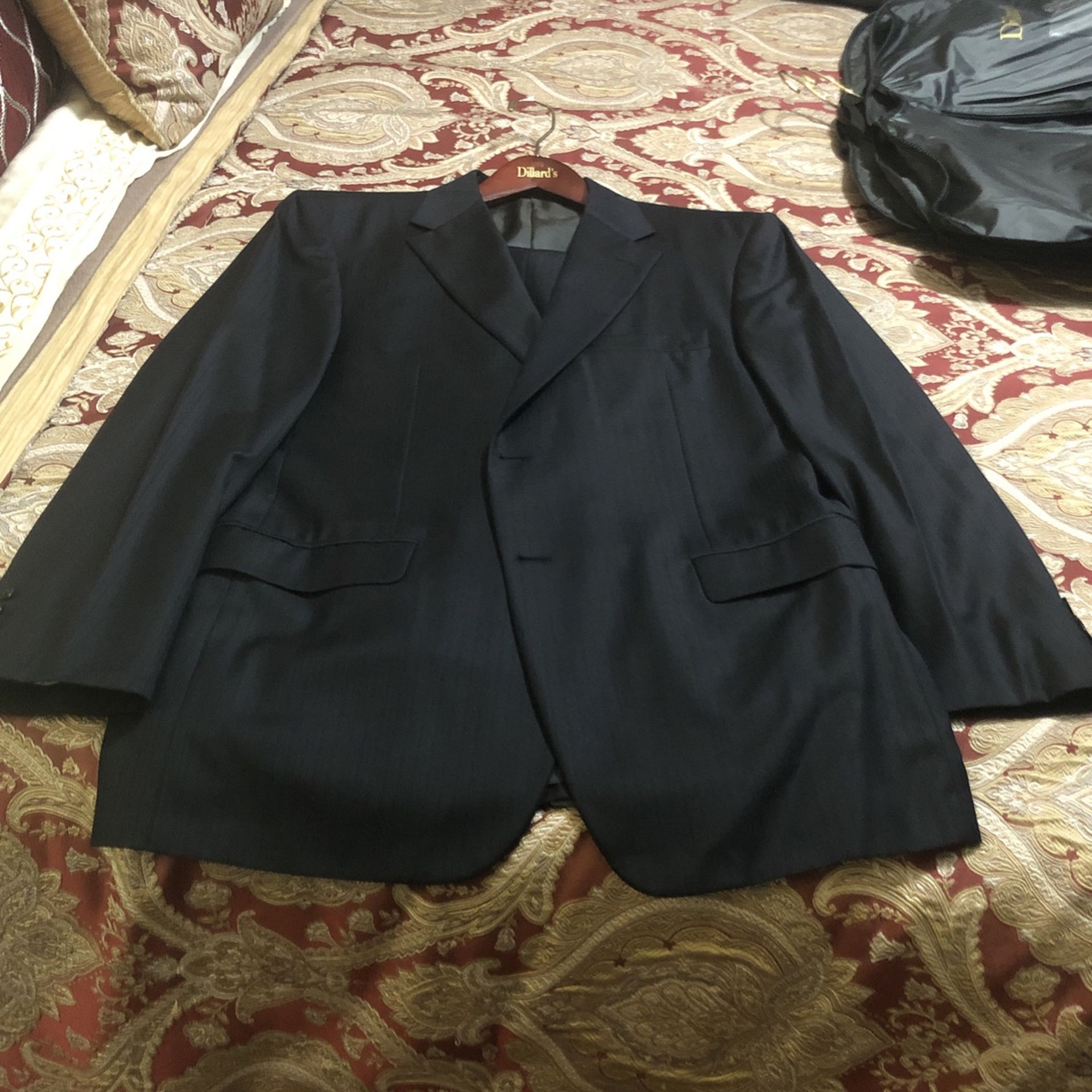 Hickey Freeman Navy With Black Stripe Suit Size 42R