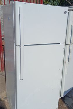 Delivery Available Clean Working Refrigerators