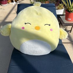Squishmallow Jumbo Ivanna Chick 20” - Easter / Spring 