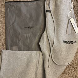 Small grey essential flared sweat pants
