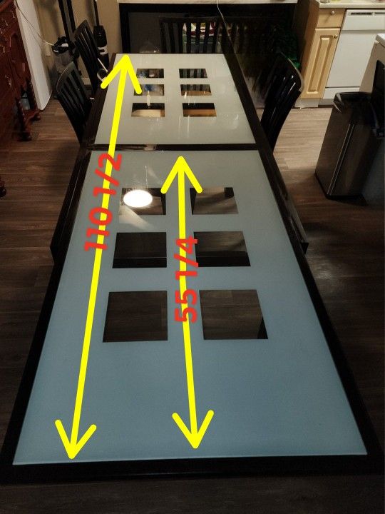Expandable Dining Table