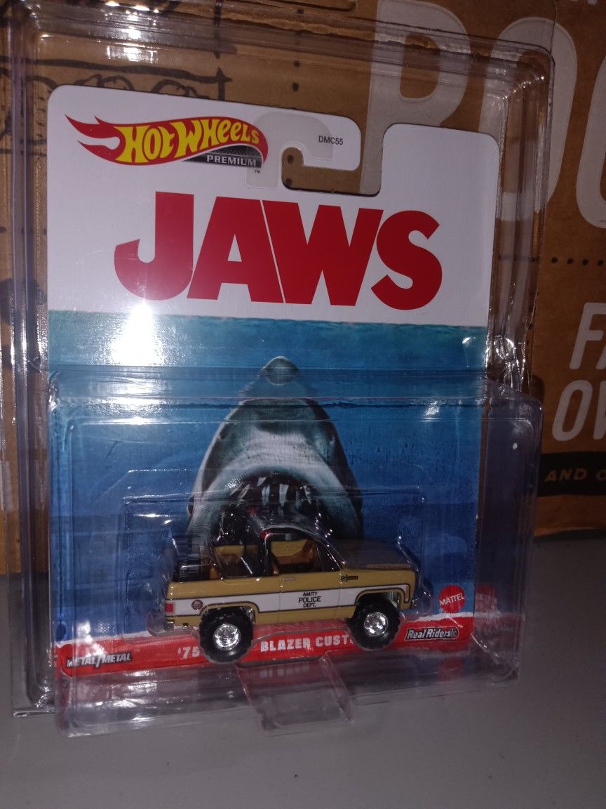 1975 Chevy Blazer JAWS 🦈 🎥 1:64 Scale Hot Wheels🔥 *With protector