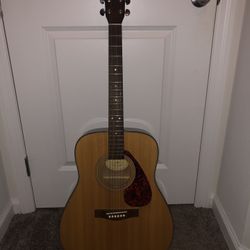 Yamaha Acoustic Guitar