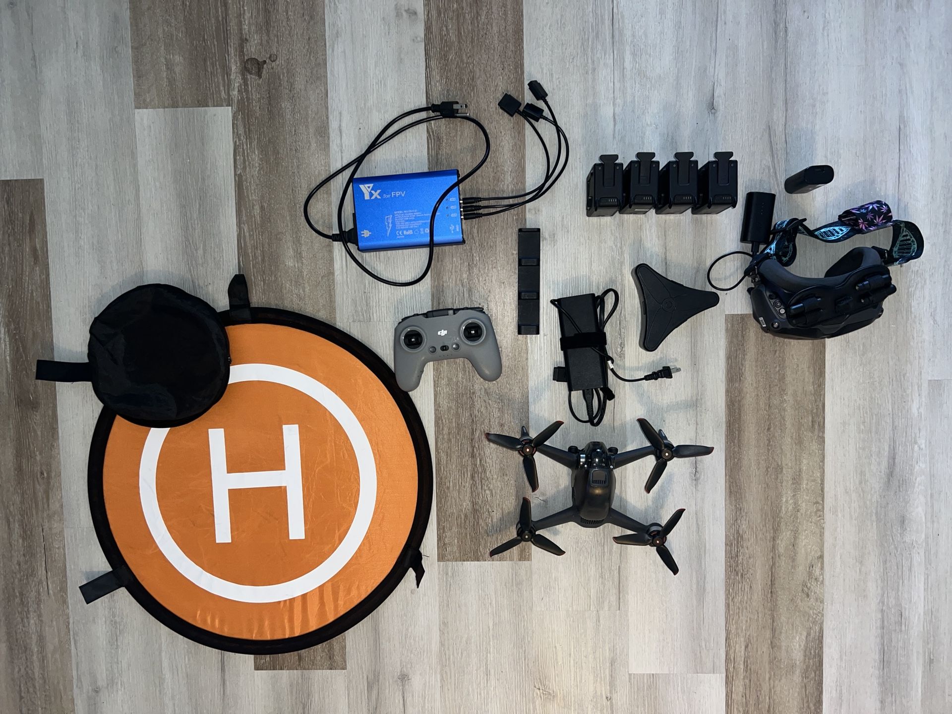 DJI FPV Drone Fly More Combo + Extras