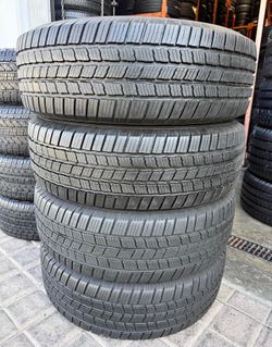 255 55 20 Michelin I sell this Seth of tires with 80% of Life the 4