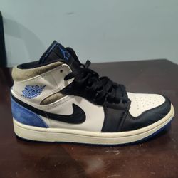 Jordan 1 mid