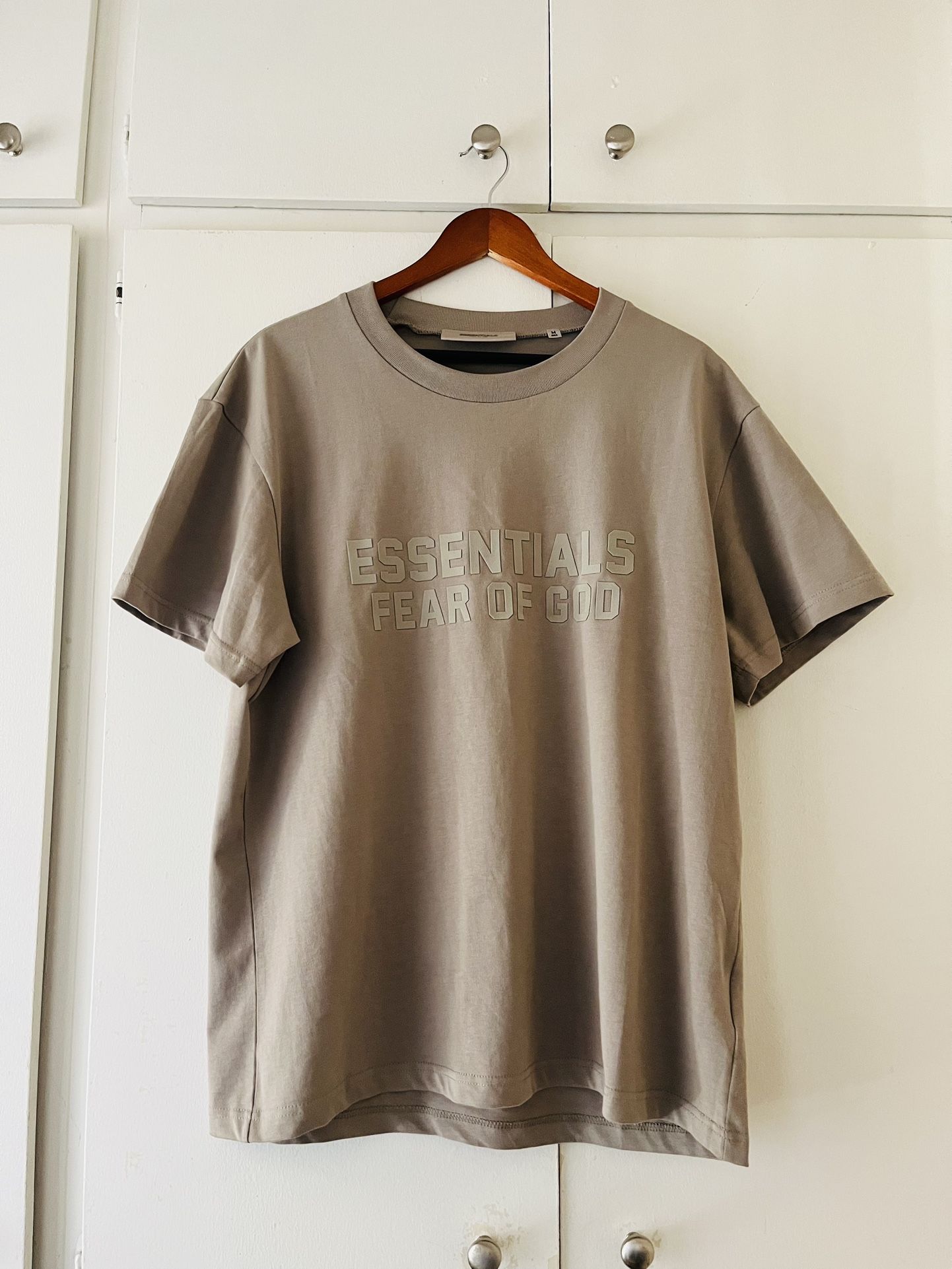 FEAR OF GOD ESSENTIALS T-Shirt