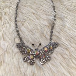 Beautiful Rhinestone Butterfly Necklace $5 