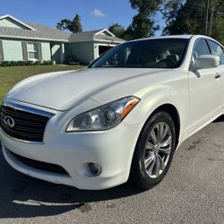 2013 Infiniti M37