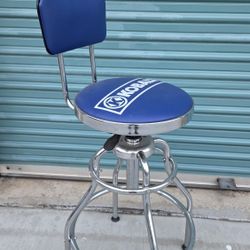 Kobalt Adjustable Bar/Shop Stool