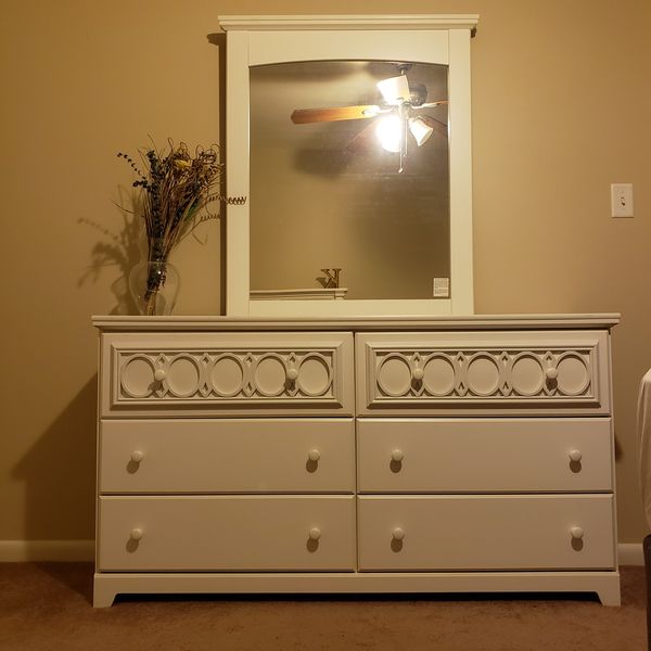 Ashley Furniture Mirrored Dresser for Sale in Lancaster ...