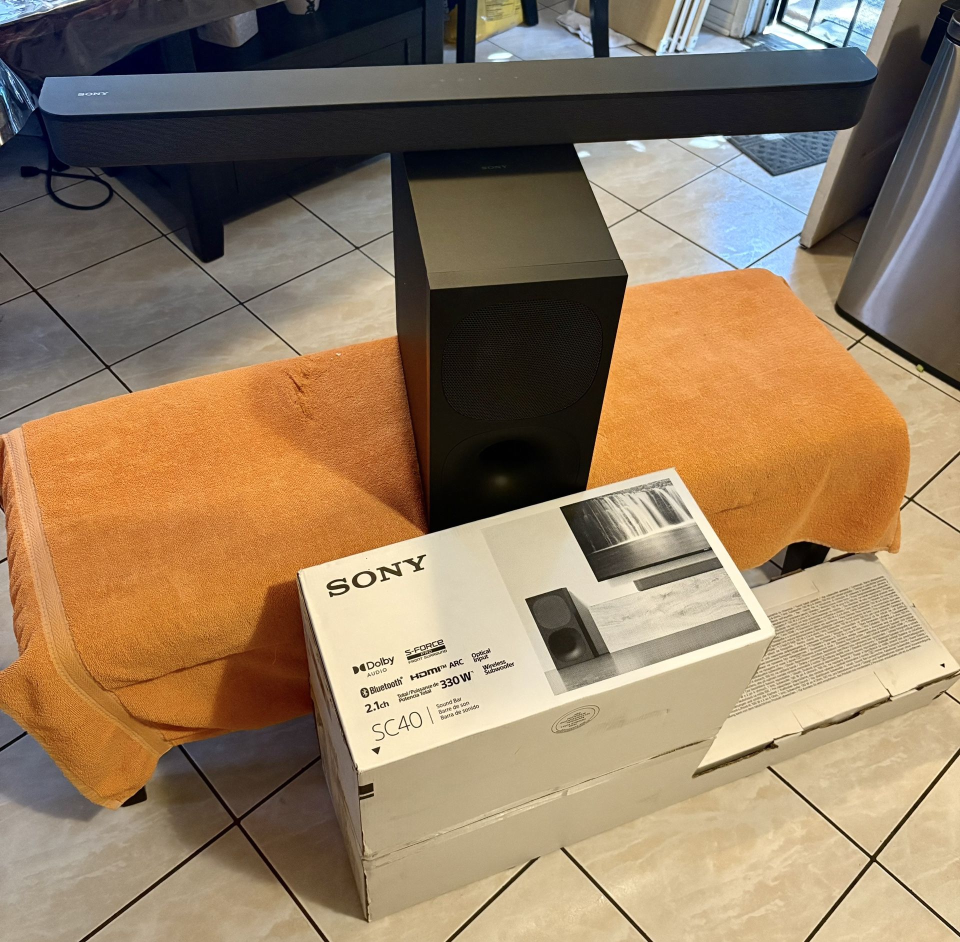 Sony HT-SC40 Soundbar System β Wireless Subwoofer , Dolby Audio , 330W Total Power , Bluetooth , S-Force Pro Surround