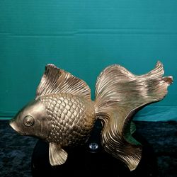 Vintage Wooden Koi Fish Statue Handcarved 12"×7.5"