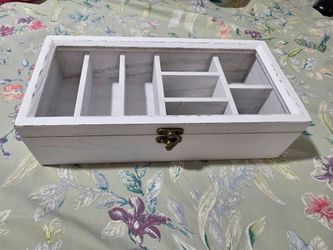 Hanging display case
