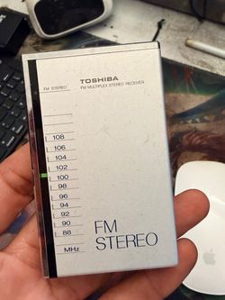 Toshiba FM Multiplex Stereo Receiver