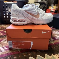 Women’s AIR MAX TORCH 4 size 8