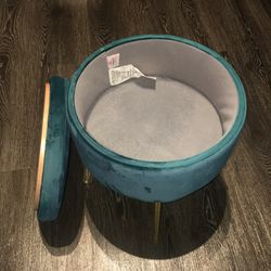 Luxury Velvet Stool (w/ Storage Compartment)