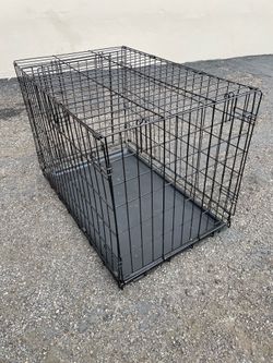 CARRY ON MEDIUM KRATE HEIGHT 21” in. Width 19”in LENGTH 30”in.   OPEN BOX
