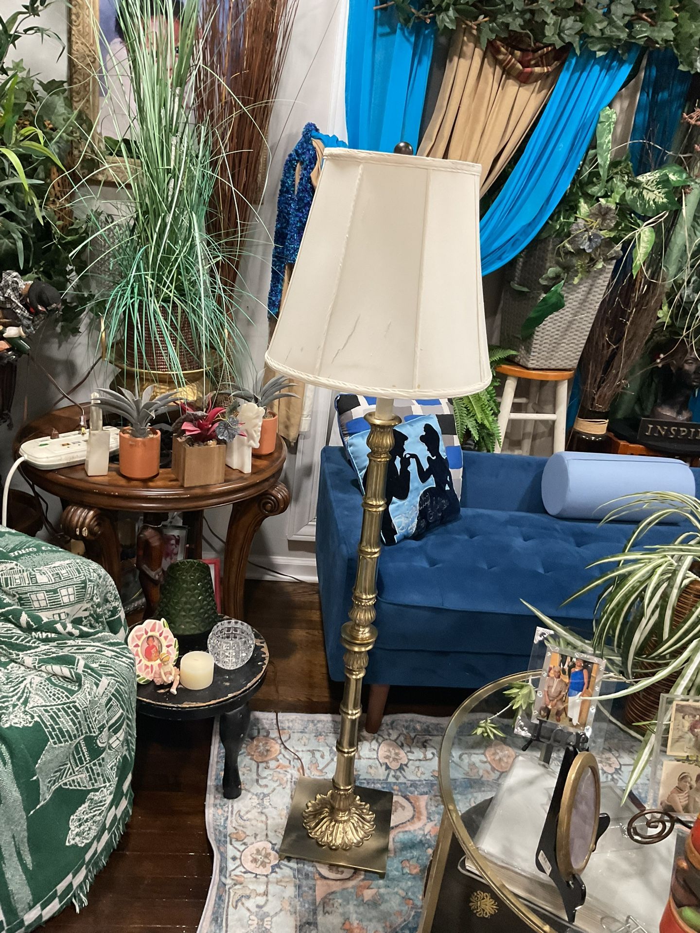 This Is A Beautiful, Gold, Vintage, Floor Lamp, Very Strong, Works Well (NO SHIPPING)