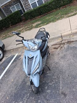 100cc gas scooter