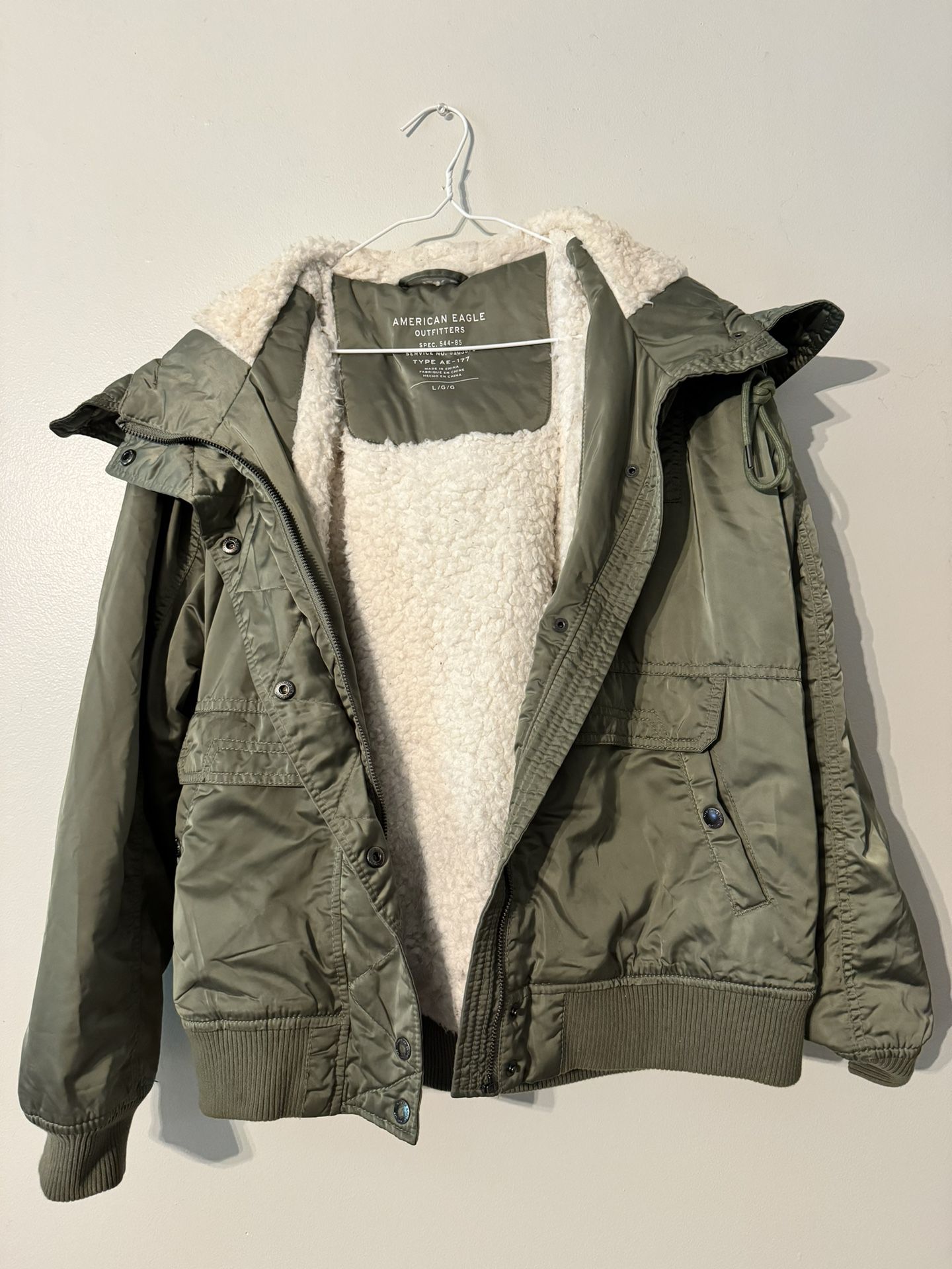 American eagle AE green puffer Sherpa crop jacket coat, size large