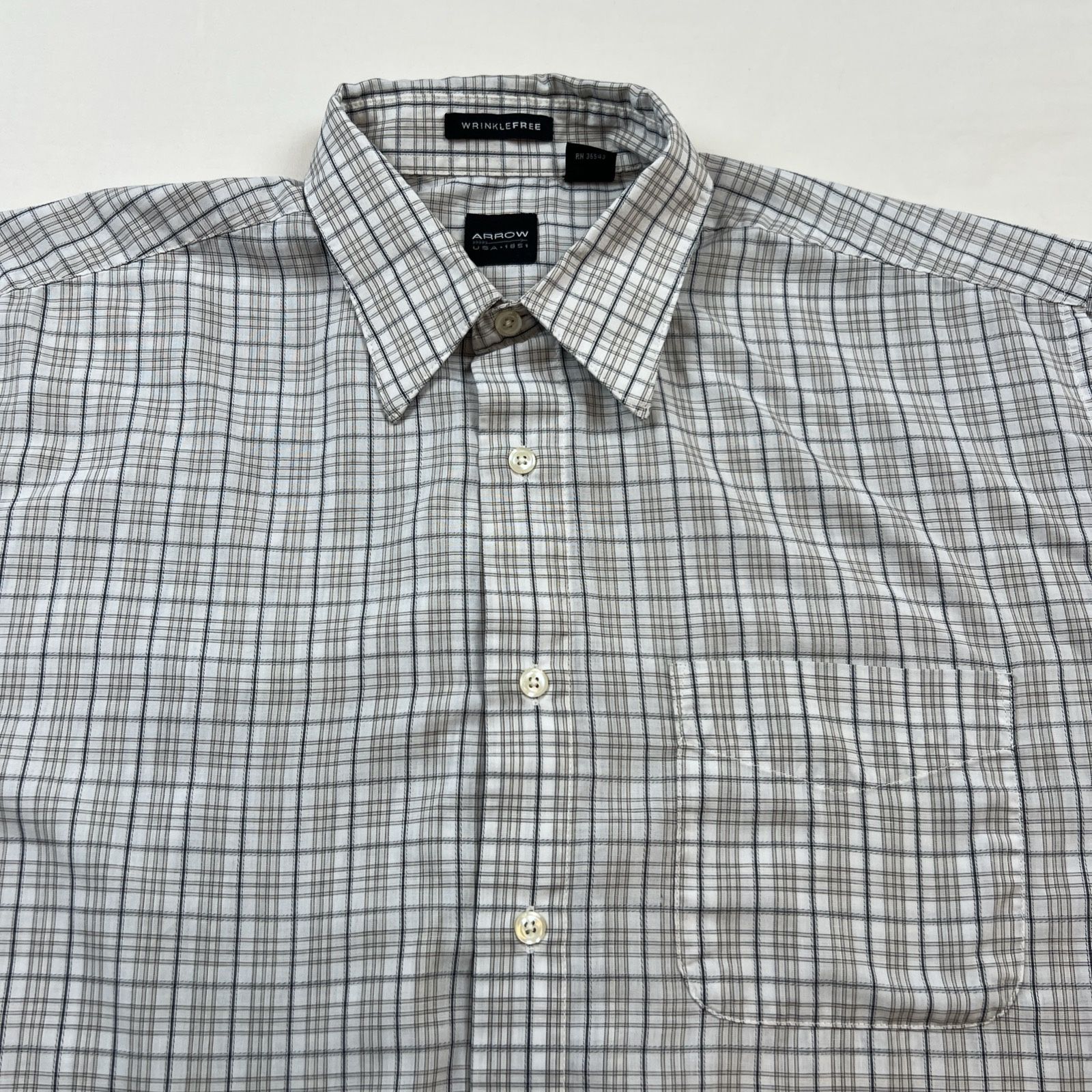 Arrow Men’s Short Sleeve Plaid Button Front Shirt Wrinkle Free Lightweight Large