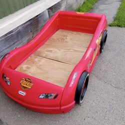 Toddler Race Car Bed