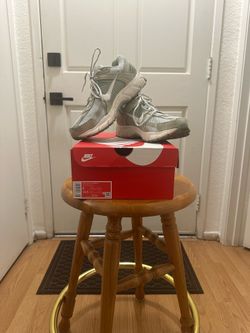 Nike Air Zoom Vomero 5 - Mens Size 9 - Jade Horizon