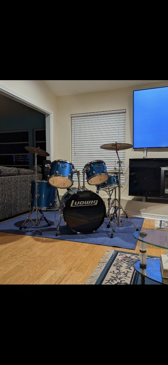 Ludwig Drum set With New Heads