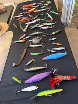 Large fishing lures lot of 48pcs