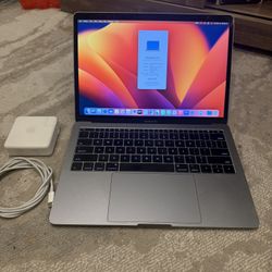 MacBook Pro 2017 16 gb memory 512 gb ssd