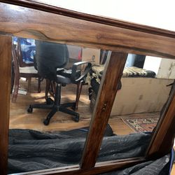 Dresser With Vanity Mirror 