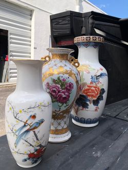 Chinese porcelain vase