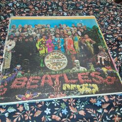The Beatles - Sgt Pepper's Lonely Hearts Club Band Vinyl LP Record Original 