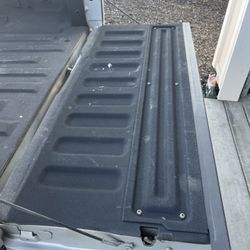 98-03 Ford Tailgate 